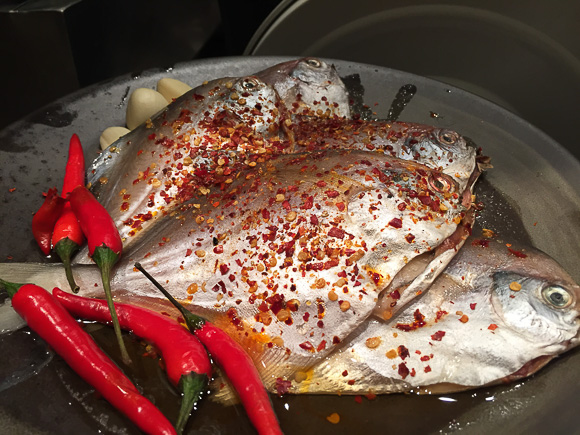 Fish with chilies 